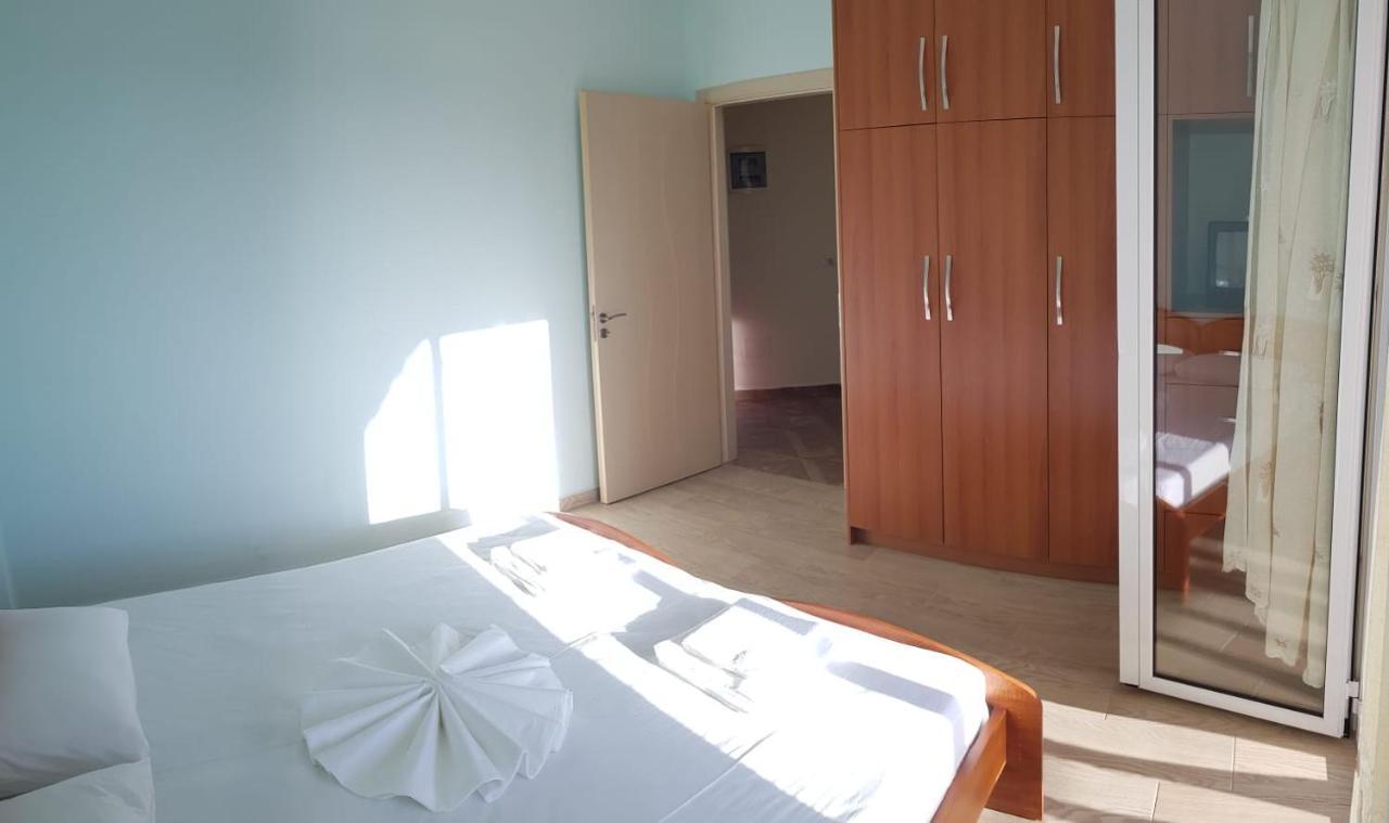 Stunning Sea View Apartments ซารานเดอ ภายนอก รูปภาพ