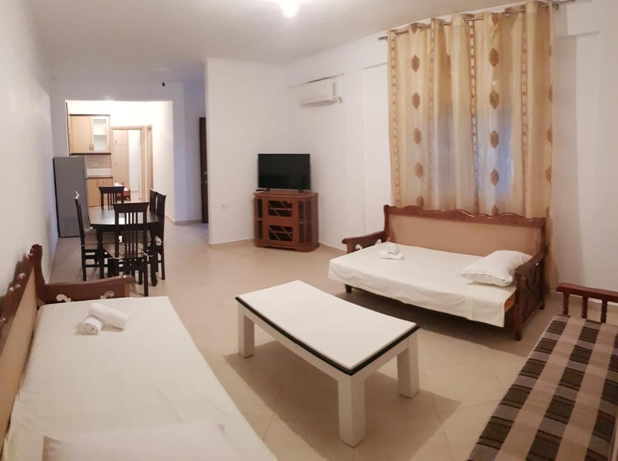 Stunning Sea View Apartments ซารานเดอ ภายนอก รูปภาพ